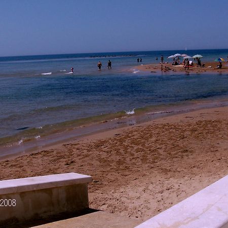 Plaza Beach Hostel Santa Croce Camerina Dış mekan fotoğraf