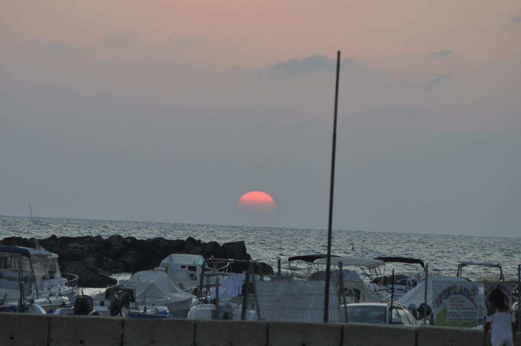 Plaza Beach Hostel Santa Croce Camerina Dış mekan fotoğraf