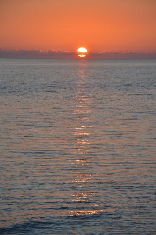 Plaza Beach Hostel Santa Croce Camerina Dış mekan fotoğraf